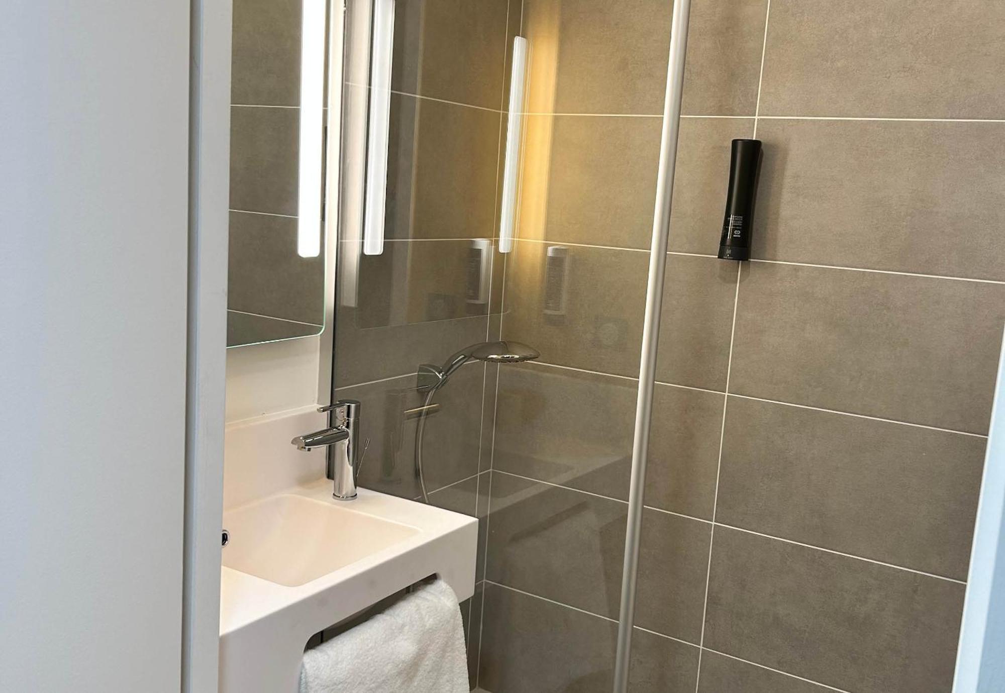 B&B Hotel Cergy Saint-Christophe Gare Ngoại thất bức ảnh